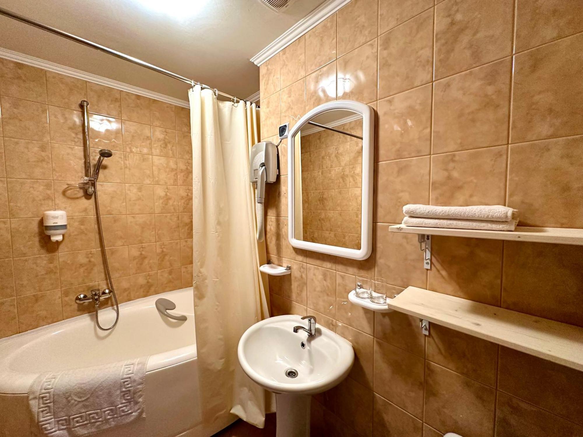 Ādaži Cill Easy Hotel With Self Check-In المظهر الخارجي الصورة